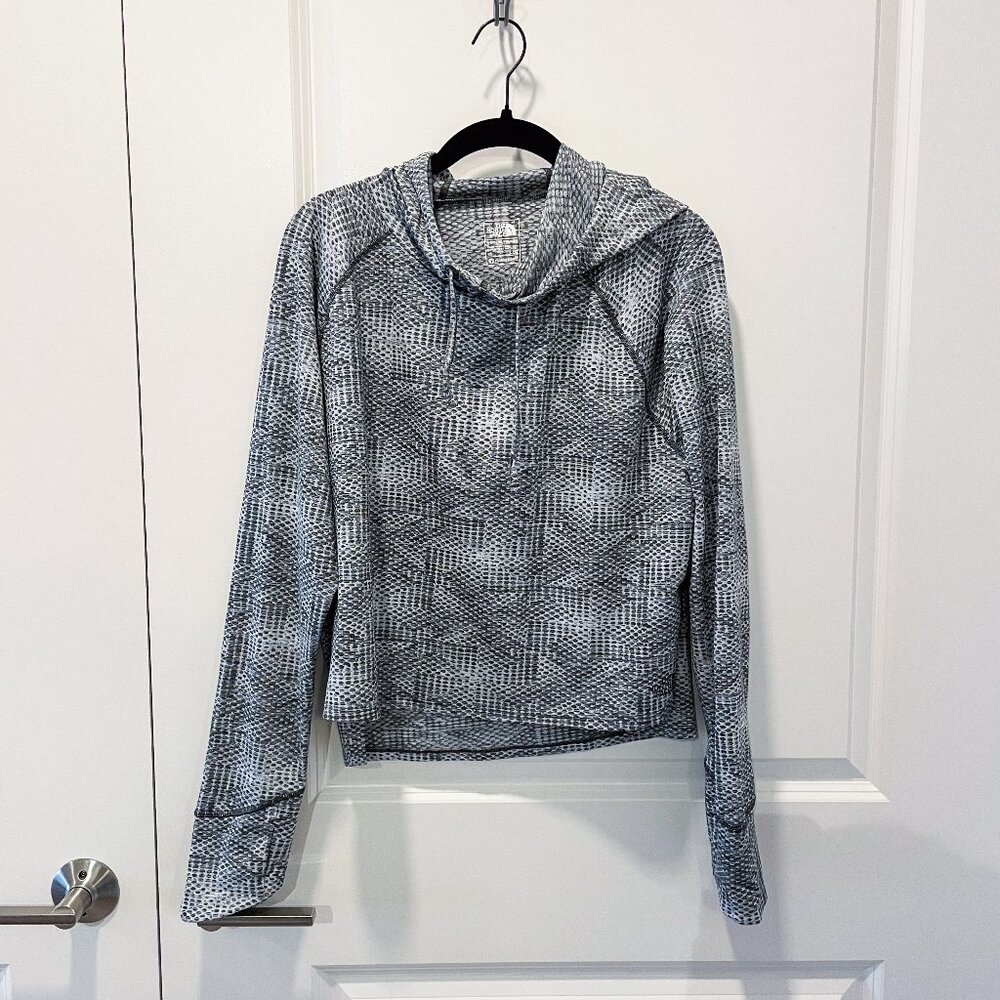 The North Face Hoodie Motivation Flashdry Pullover Sweatshirt Thumbhole in Gray